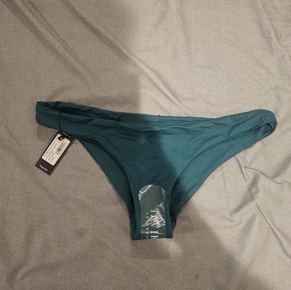 NWT Tavik Swim bottoms Size: XL Color: Storm Green